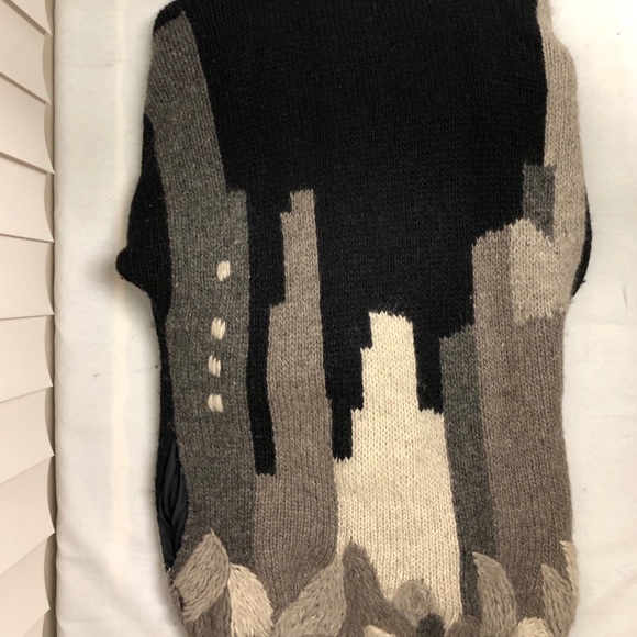 100% wool lined sweater coat Unique longer back cp - Picture 3 of 8